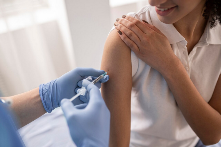 Nggak Harus Nunggu Menikah, Ini Waktu Terbaik untuk Vaksin HPV