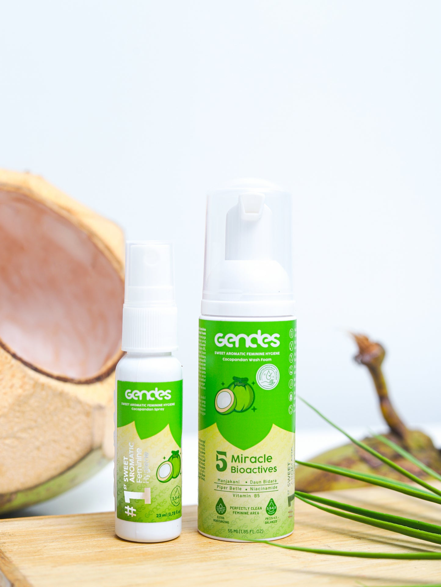 Bundling Gendes Feminine Wash Foam Cocopandan dan Sweet Feminine Care Spray